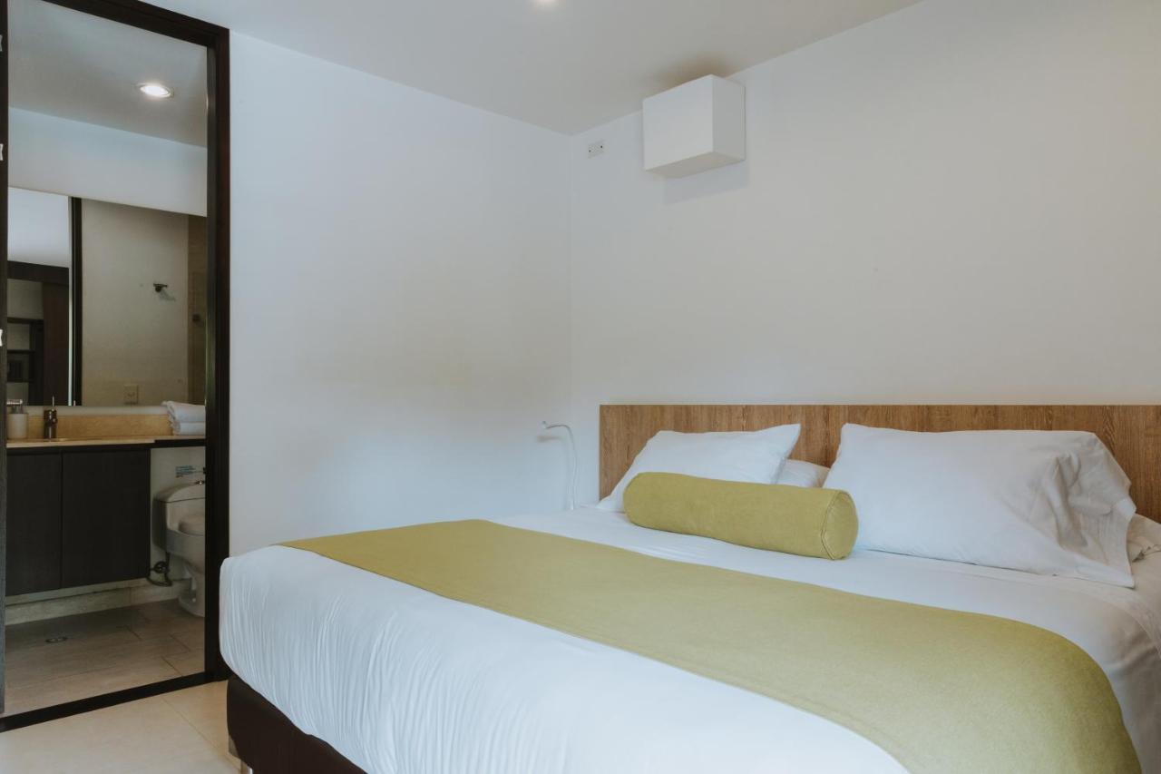 Travelers Rio Verde Living Suites Rionegro Ngoại thất bức ảnh