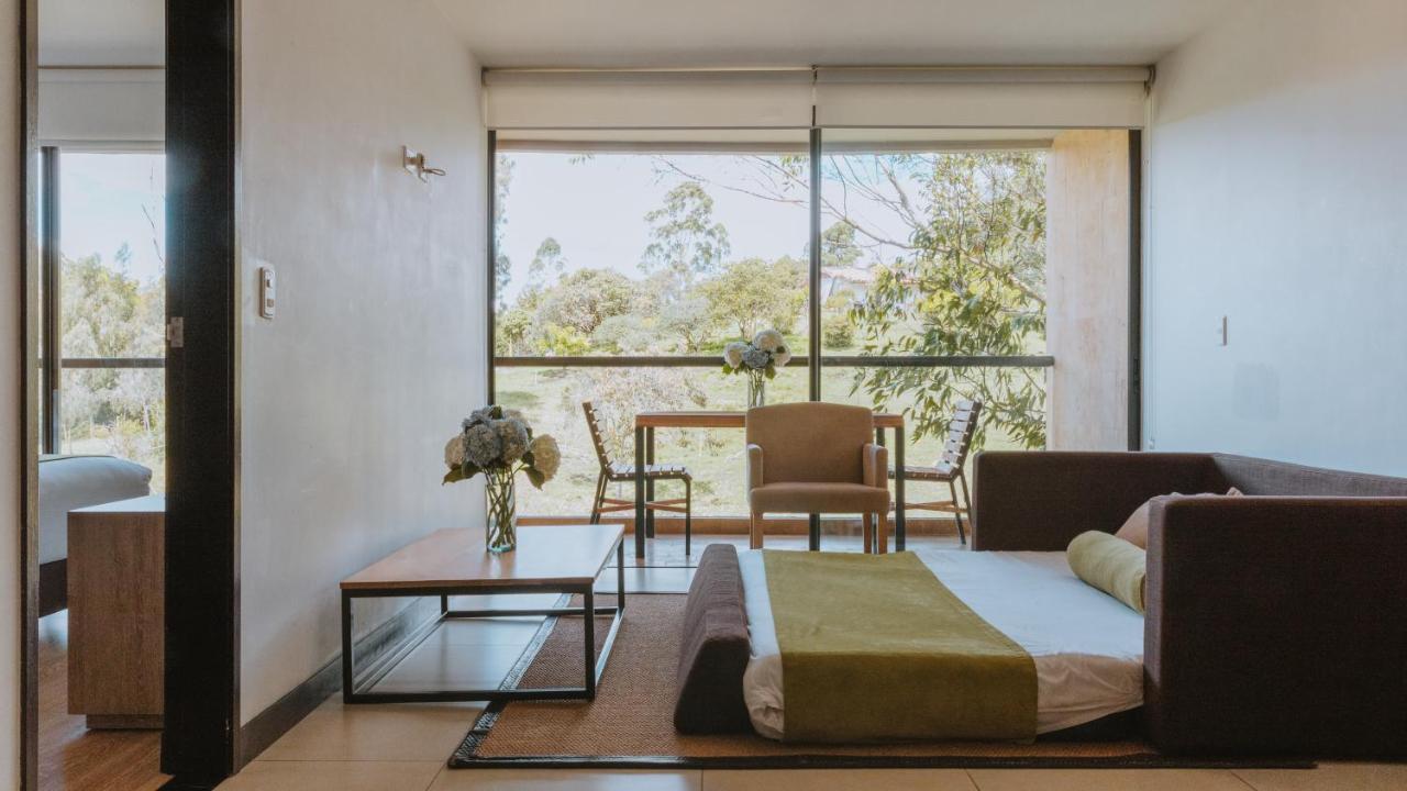 Travelers Rio Verde Living Suites Rionegro Ngoại thất bức ảnh