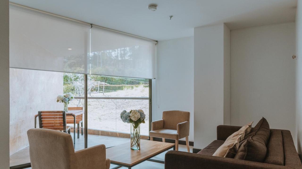 Travelers Rio Verde Living Suites Rionegro Ngoại thất bức ảnh