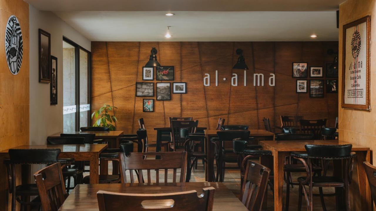 Travelers Rio Verde Living Suites Rionegro Ngoại thất bức ảnh