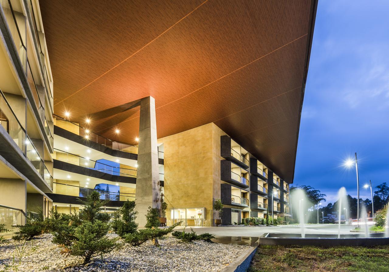 Travelers Rio Verde Living Suites Rionegro Ngoại thất bức ảnh